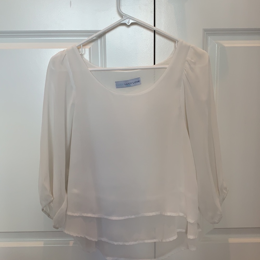 Lucy Lucy Love Off-White Top, Size Medium 🤍